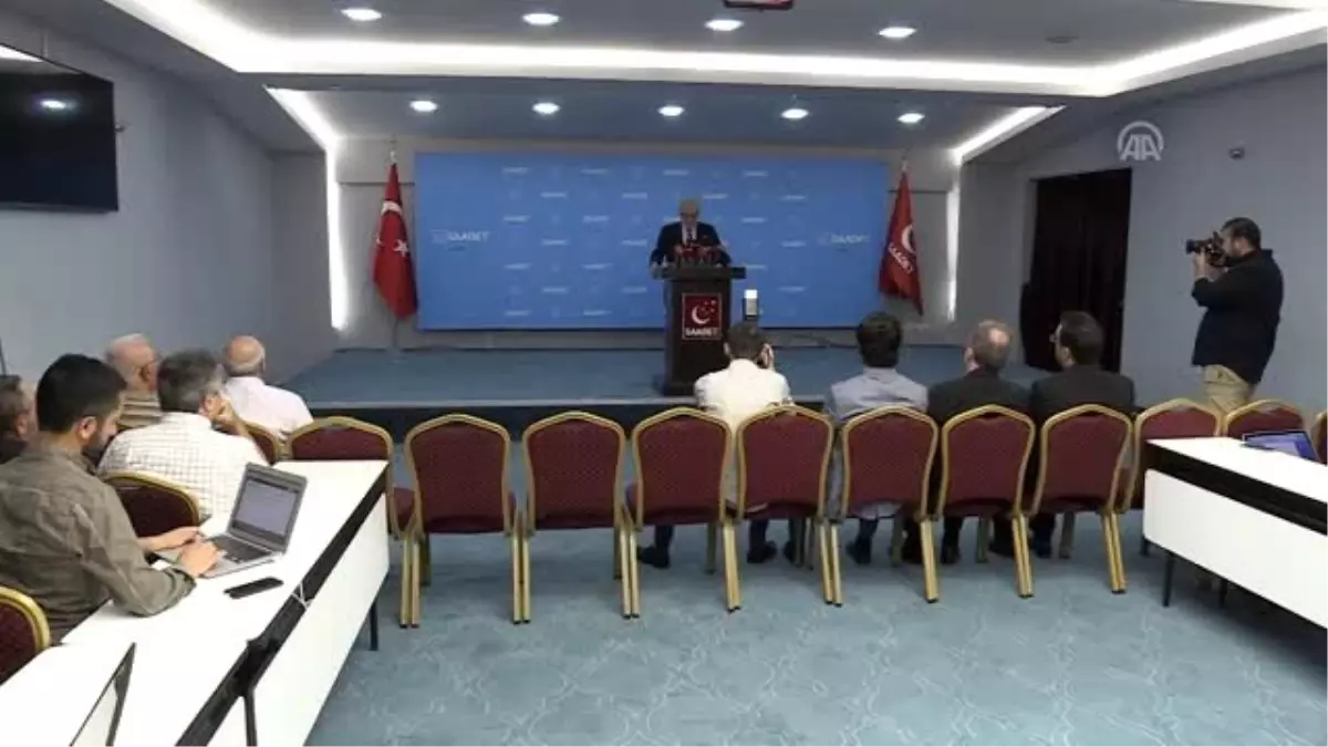 "Bu millet ihanet girişimlerine pabuç bırakmayacaktır"