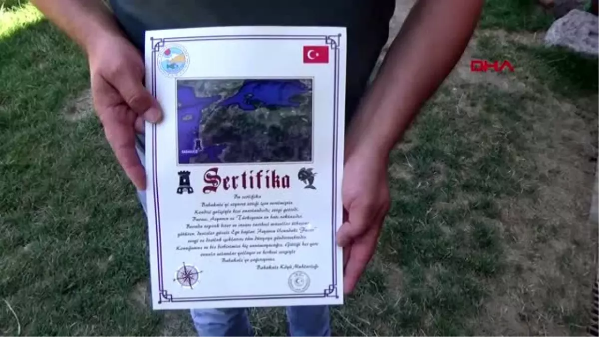 ÇANAKKALE BU KÖYE GELEN TURİSTLER SERTİFİKA İLE UĞURLANIYOR