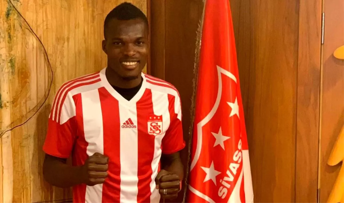 Isaac Cofie Demir Grup Sivasspor\'da