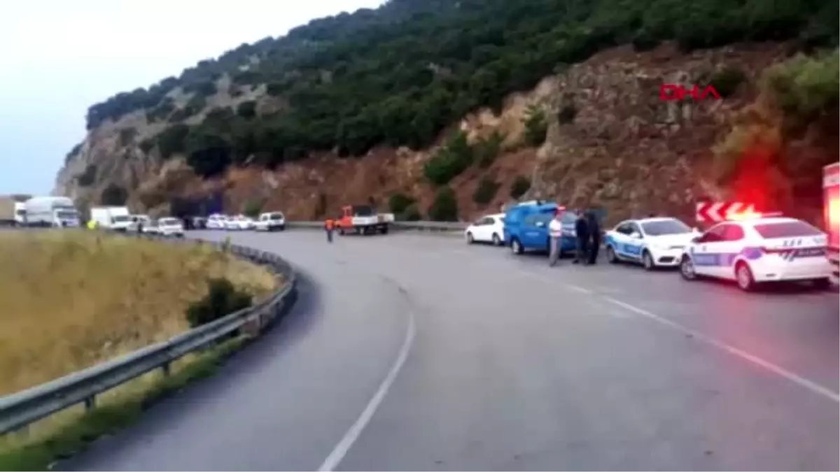 Isparta\'da cip ile otomobil çarpıştı 3 ölü, 1 yaralı