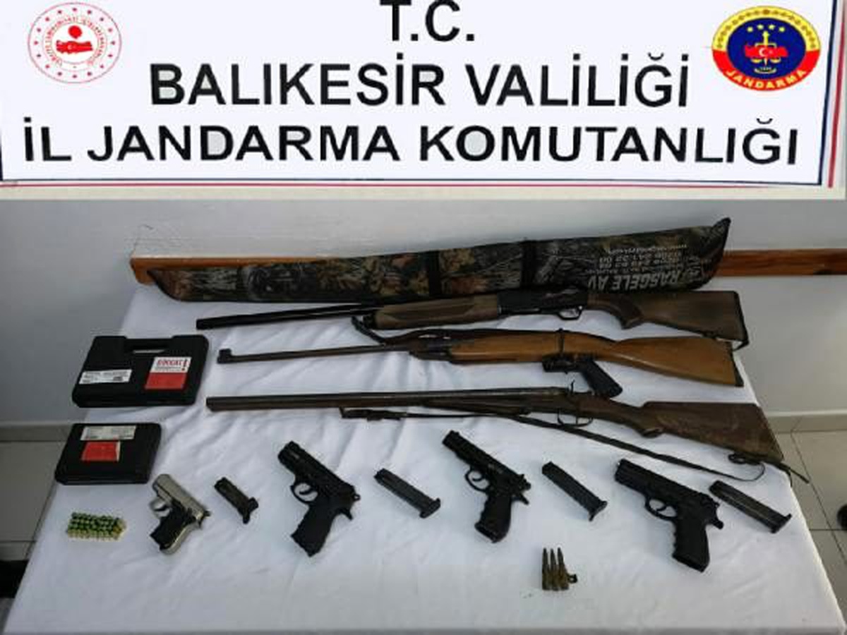 Jandarma, havaya ateş açanları düğün kasedinden belirledi