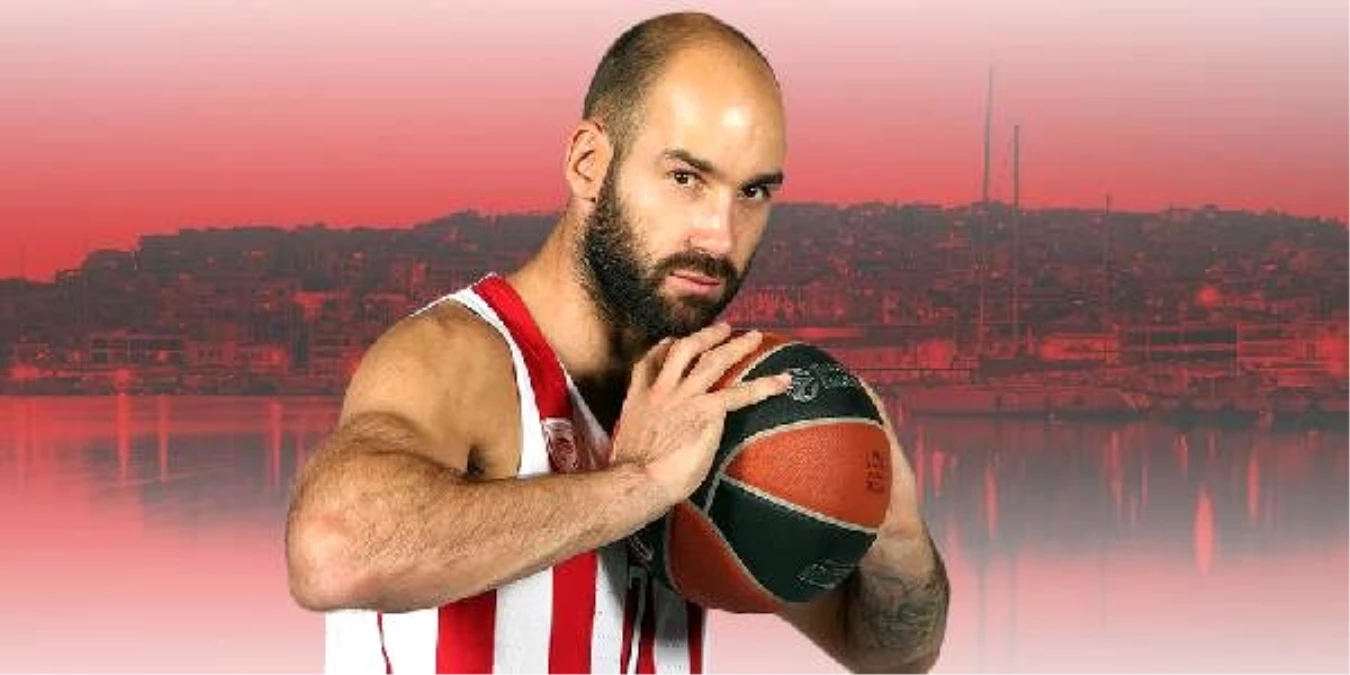 Olympiakos\'da Vassilis Spanoulis\'in sözleşmesi 1 yıl uzatıldı