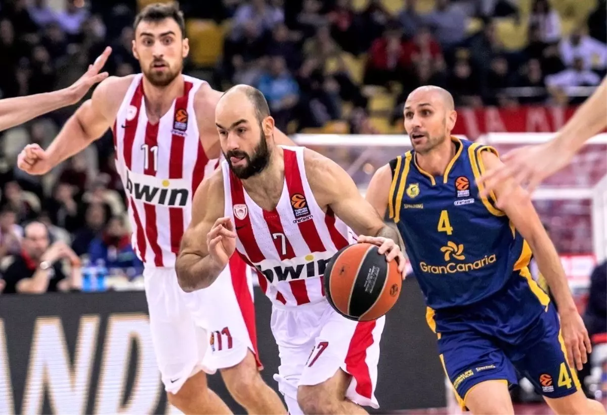 Olympiakos, Vassilis Spanoulis ile 1 yıl daha