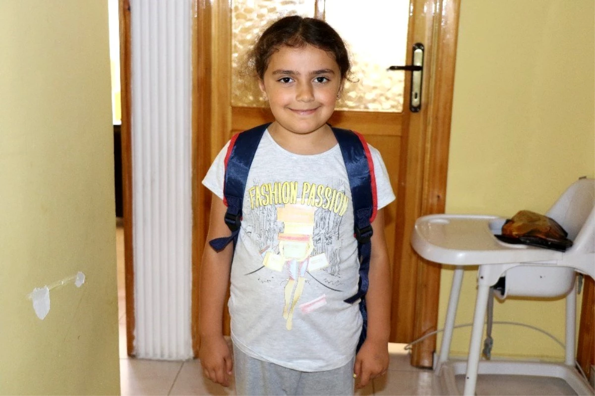(Özel) Okula gidemeyen 8 yaşındaki Azeri kızı, yardım bekliyor