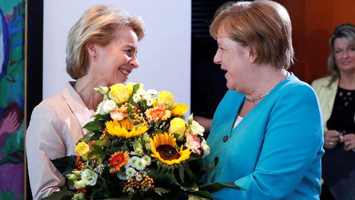 Steinmeier ve Merkel AB Komisyonu Başkanı von der Leyen\'i tebrik etti