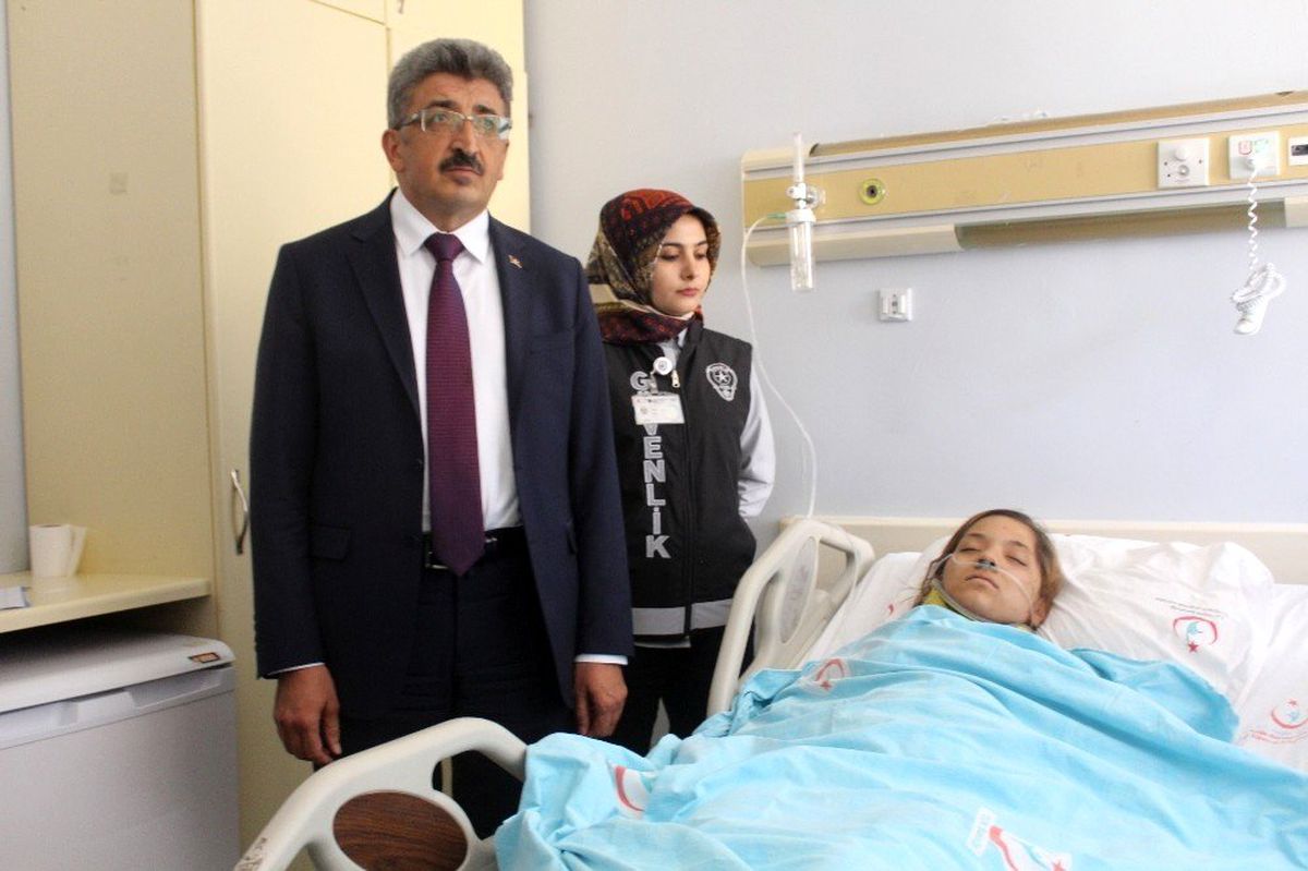 17 kişilik minibüse 67 kişi bindirilmiş