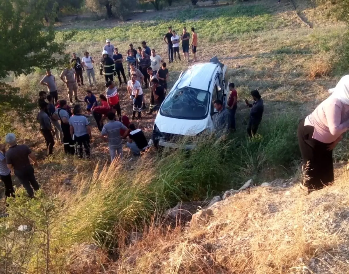 Hatay\'da trafik kazası: 1 ölü, 8 yaralı