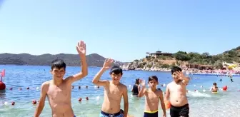 Kaş'ın çocukları denizle buluşturuluyor