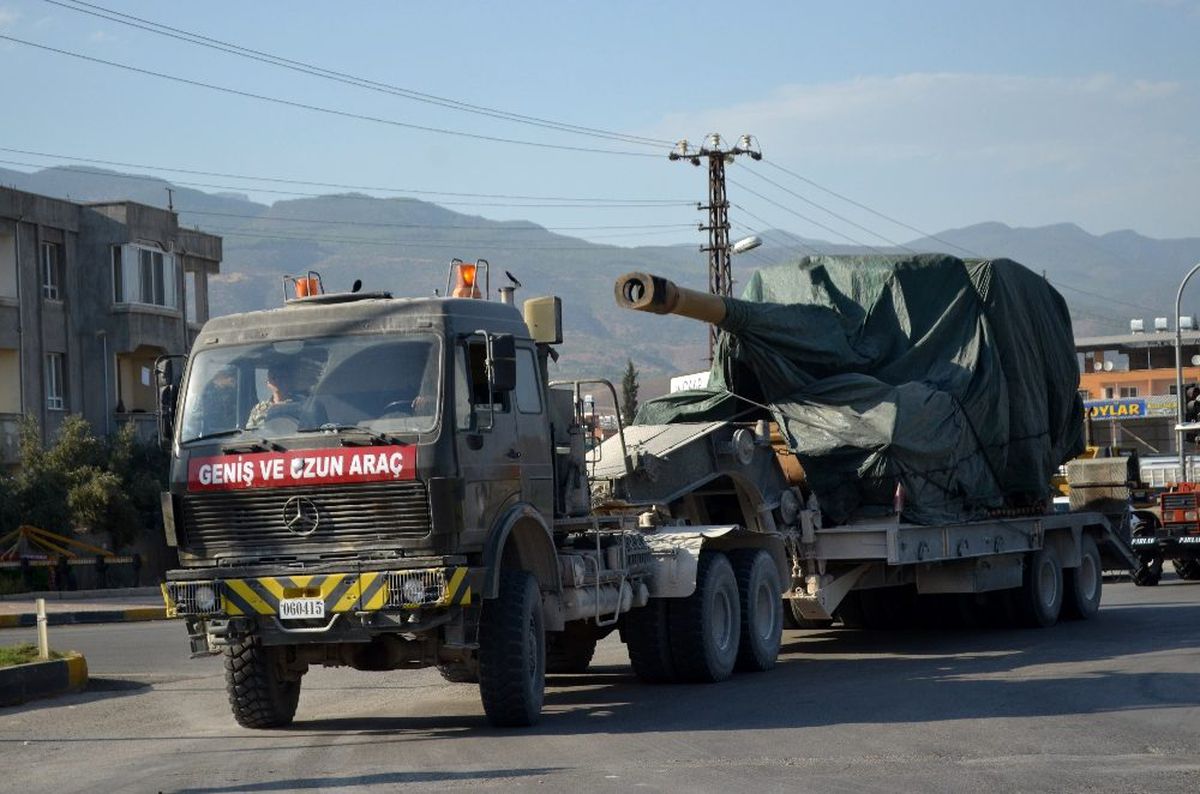 Suriye sınırına tank takviyesi