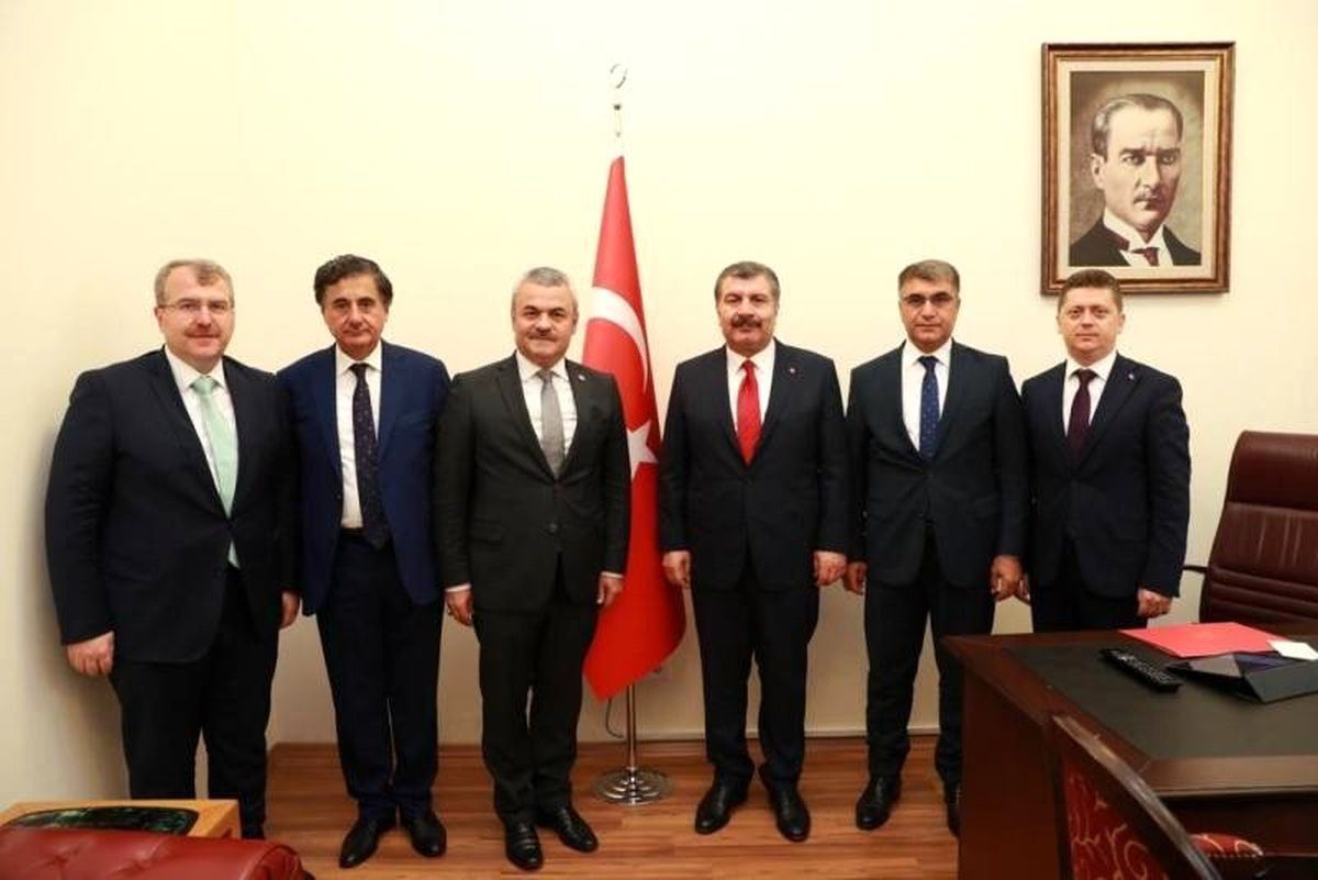 Vali Gürel ve vekiller Bakan Koca ile projeleri konuştu