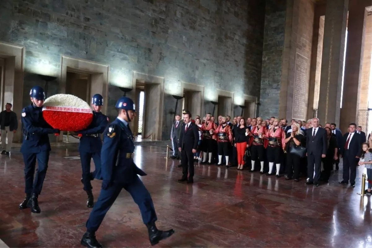 Ankaralılar Anıtkabir\'i ziyaret etti