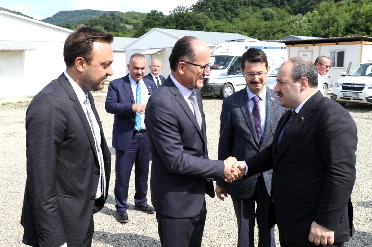 Bakan Varank, "Karabük\'ten firmaların da Filyos\'ta yatırım yapmak için istekleri var"