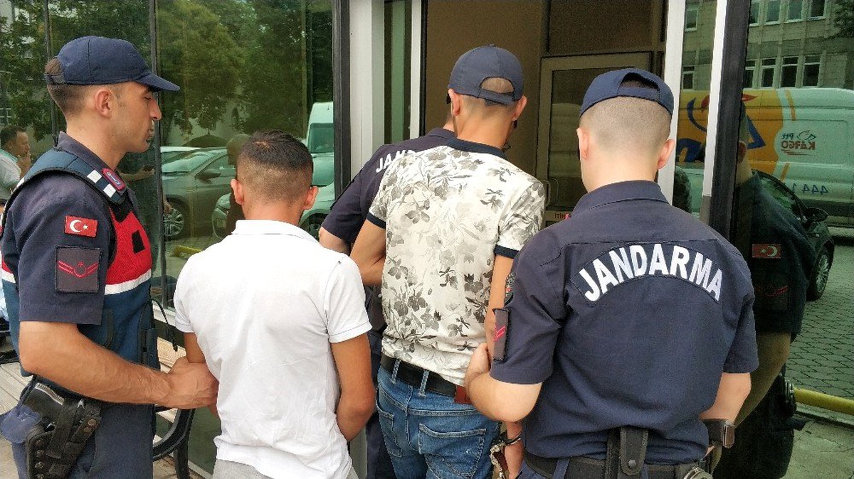 Dorselerden soğutucu kart hırsızlığına 2 gözaltı