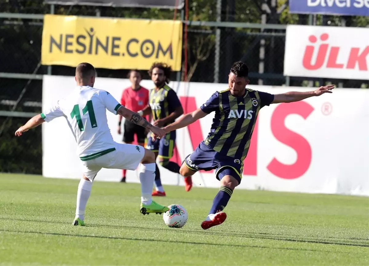 Fenerbahçe özel maçta Bursaspor\'u 2-0\'la geçti