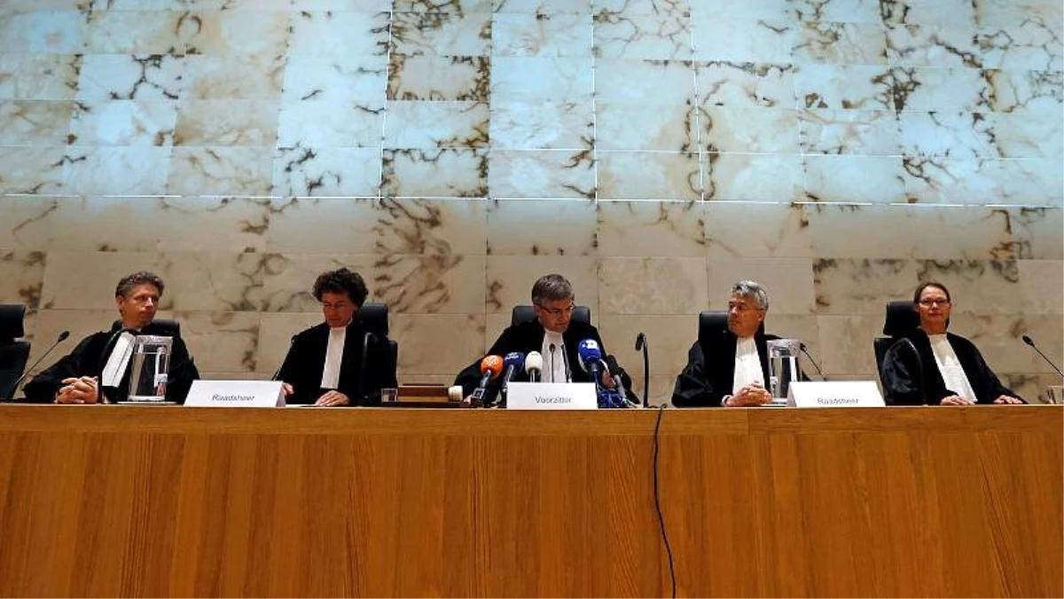 Hollanda\'da Yüksek Mahkeme, ülkesini Srebrenitsa katliamında kısmen suçlu buldu