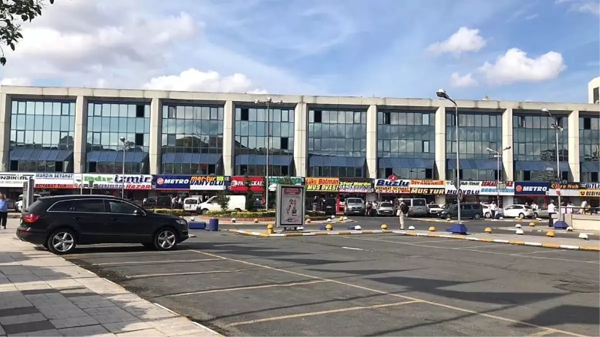 İmamoğlu\'nun \'böyle bir yere çocuğum girmez\' dediği Esenler Otogarı çalışanları: Güvende değiliz