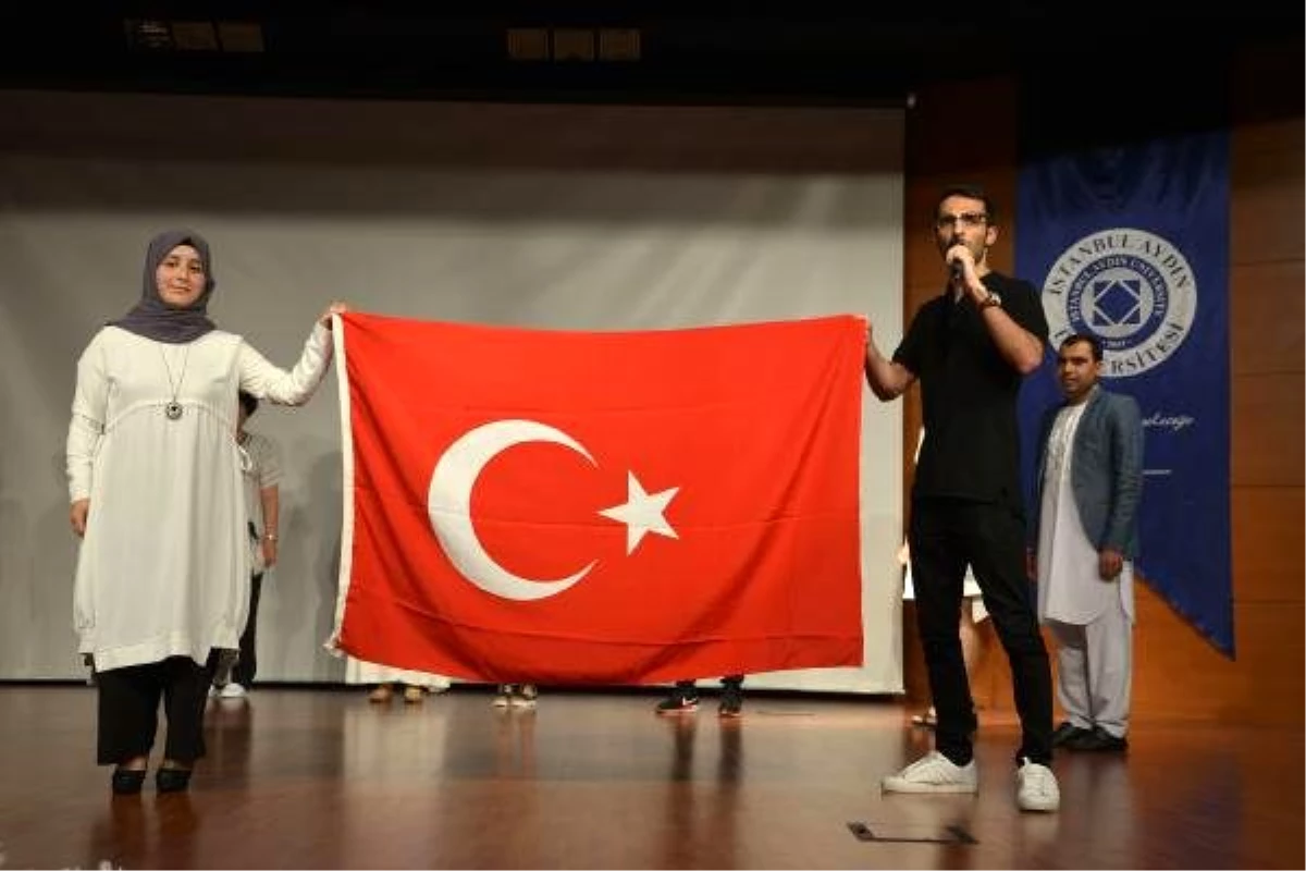 İstanbul Aydın Üniversitesi TÖMER öğrencileri mezun oldu