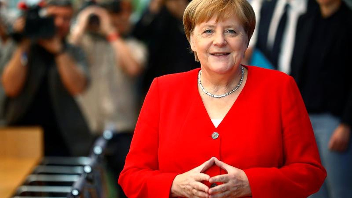 Merkel: Trump\'ın \'beğenmiyorlarsa gitsinler\' dediği senatörlerle dayanışma içindeyim