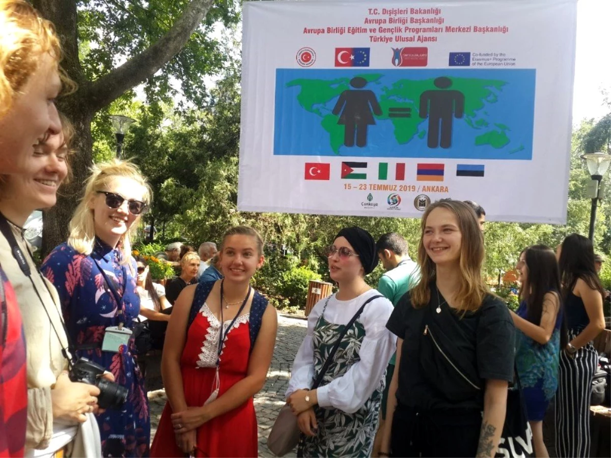 "Ortak Cinsiyetimiz İnsanlık" adlı etkinliğe 5 ülkeden 40 genç katıldı