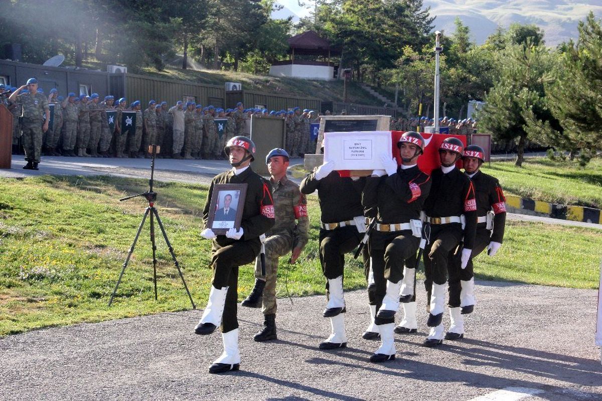 Pençe Harekatı\'nda şehit düşen asker törenle memleketine uğurlandı