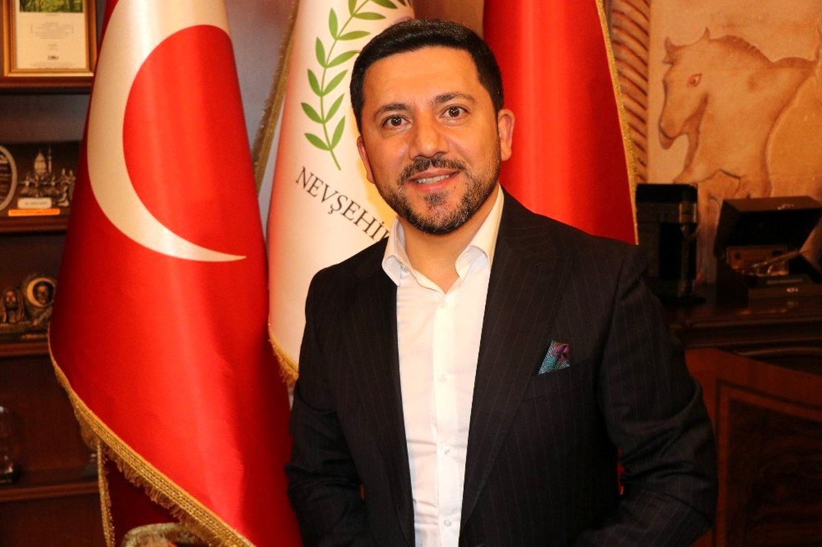 Rasim Arı, Nevşehir\'in il oluşunun 65.yıldönümü mesajı yayımladı