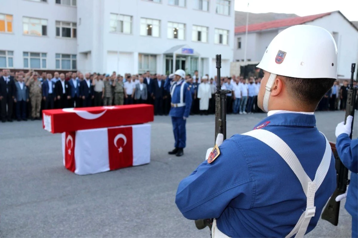 Şehit Binbaşı Zafer Akkuş için tören düzenlendi