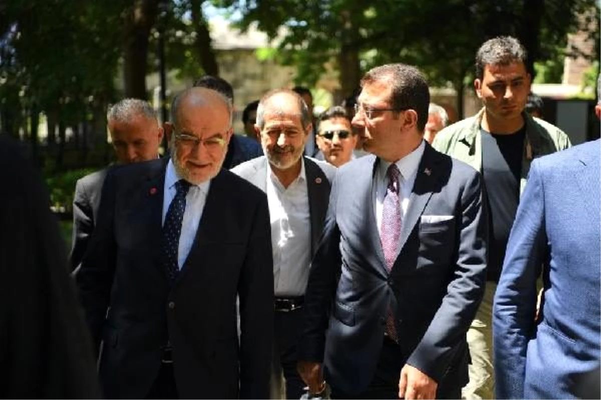 Ekrem İmamoğlu\'nu ziyaret eden Temel Karamollaoğlu: Omuzlarına çok ağır bir yük yüklendi