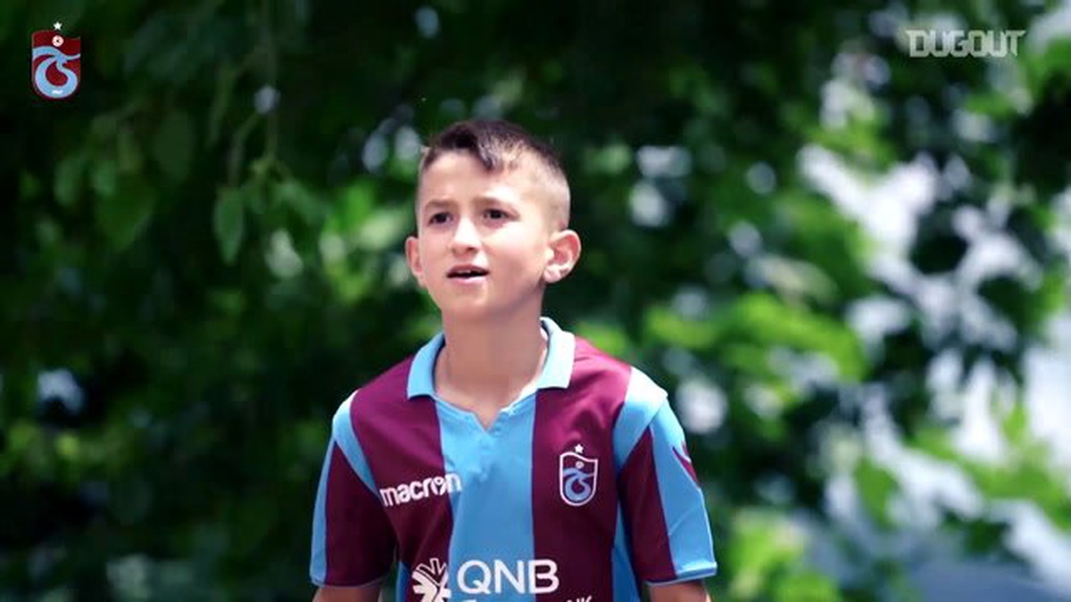 Trabzonspor "keşan" motifli formasını tanıttı