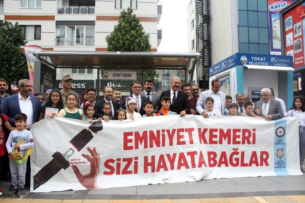 Vali, Dr. Ozan Balcı\'dan emniyet kemeri takın çağrısı