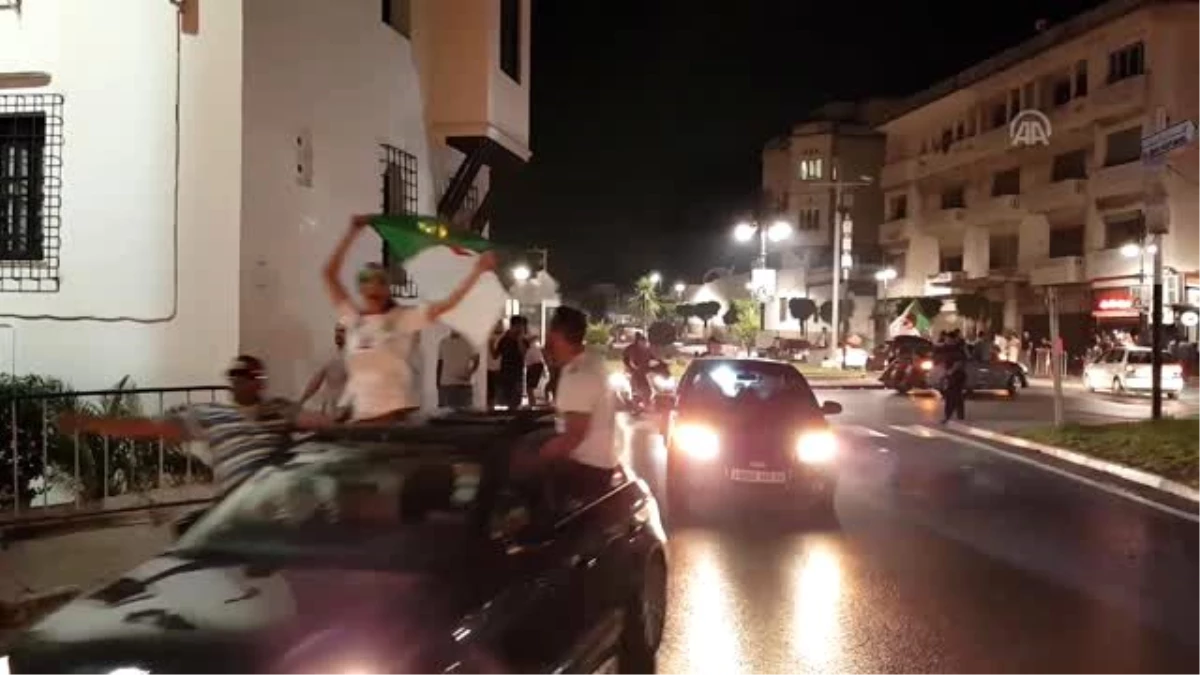 Afrika\'nın en büyüğü Cezayir - Cezayirlilerin şampiyonluk kutlamaları (1)