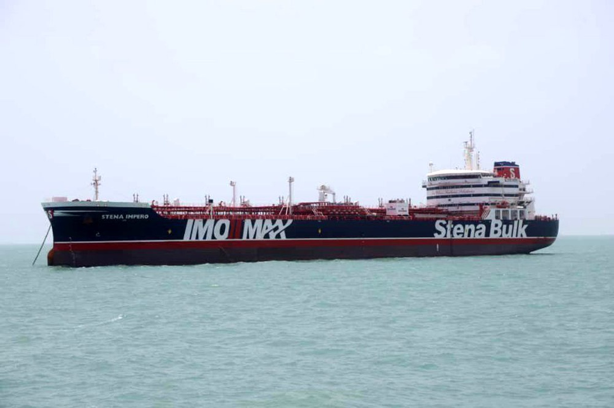 İran\'ın alıkoyduğu İngiliz petrol tankeri mürettebatının milliyetleri açıklandı