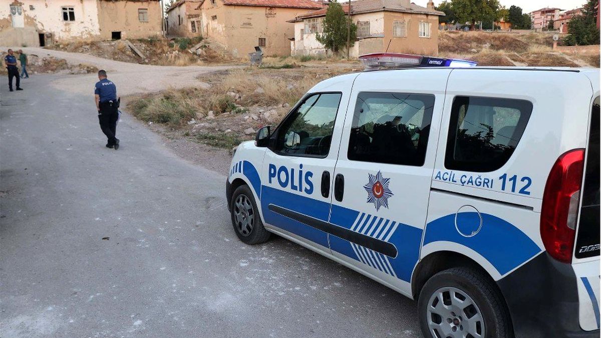 Karaman\'da iki arkadaş arasında kavga: 1 yaralı