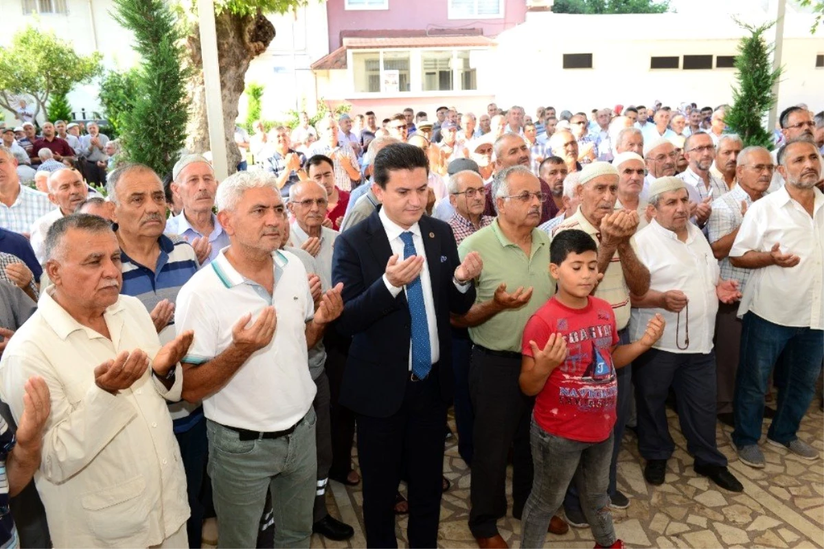 Kumlucalı Hacı adayları dualarla uğurlandı