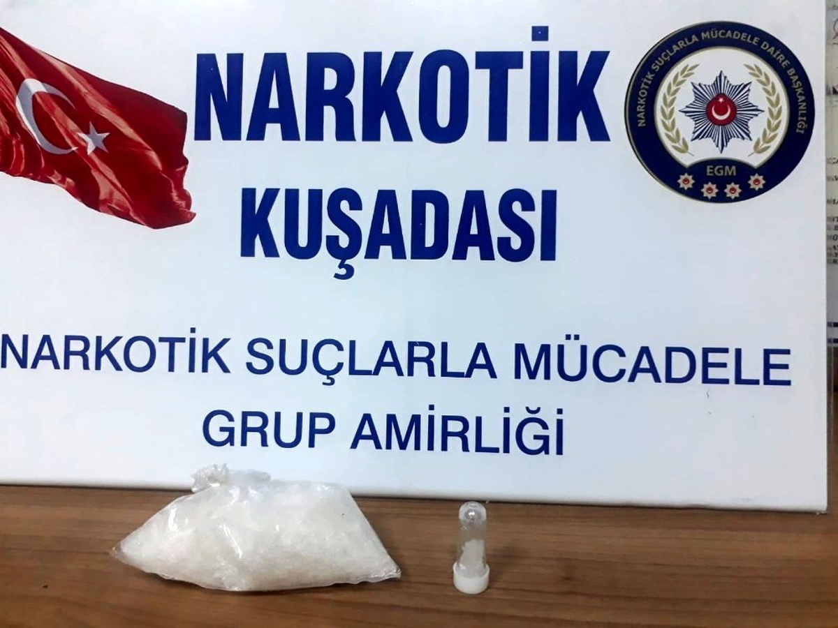 Kuşadası\'nda uyuşturucu operasyonunda 3 kadın yakalandı