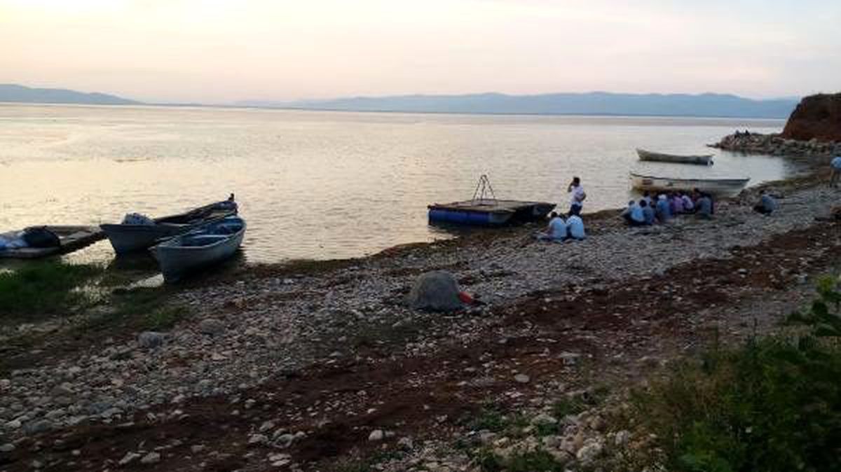 Manisa\'da kayık alabora oldu: 3 kişi kurtarıldı, 2 kişi kayıp