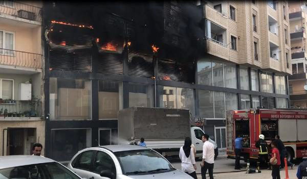 Pasajda patlayan klima panik yarattı