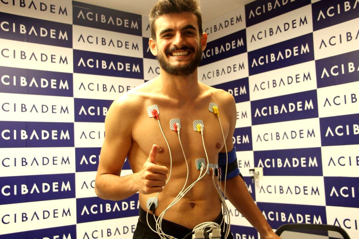 Sivasspor\'da 4 futbolcu sağlık kontrolünden geçti