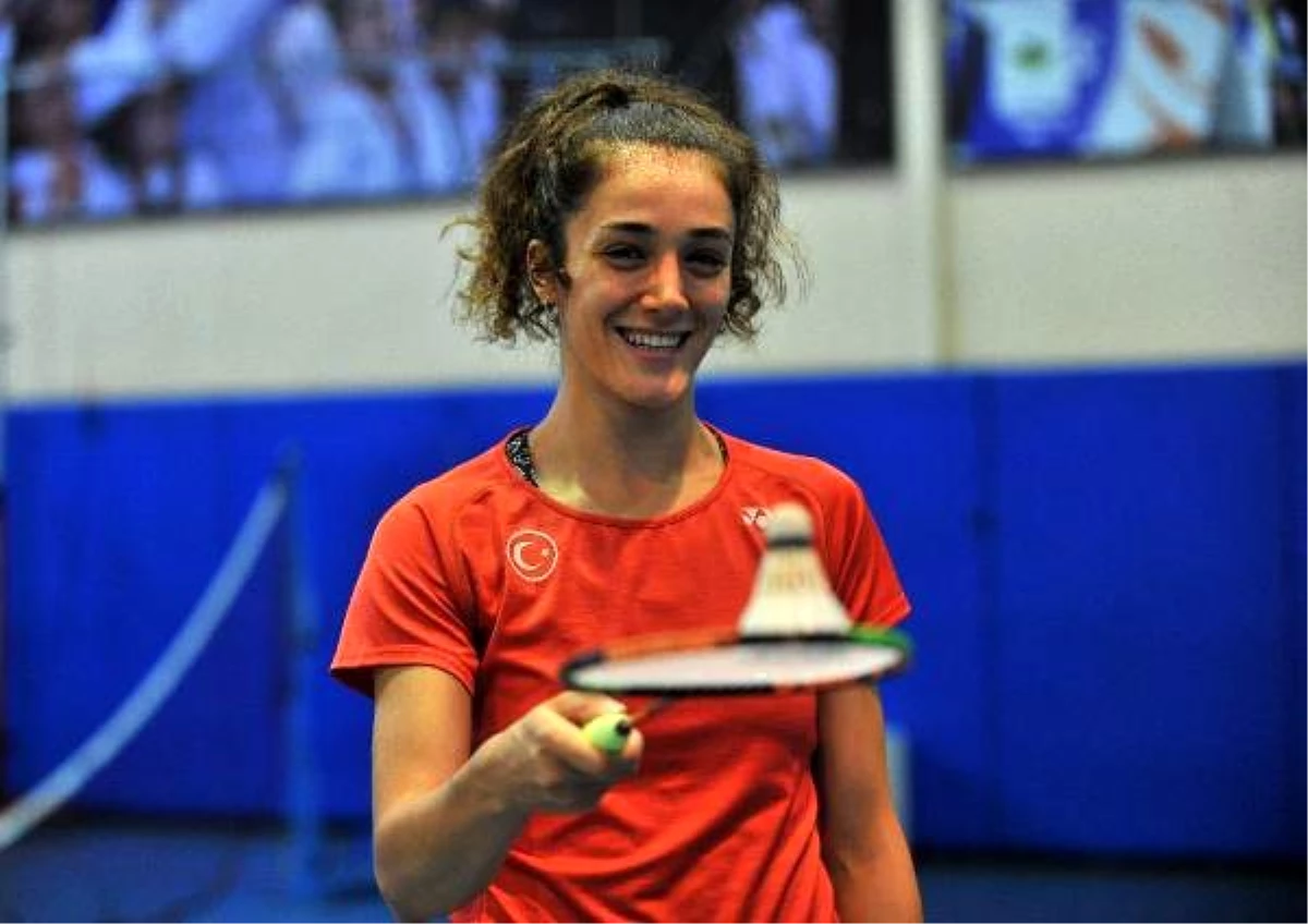 Türk sporunda badmintonda ilki başaran Neslihan\'ın hedefi 2020 Tokyo Olimpiyatları