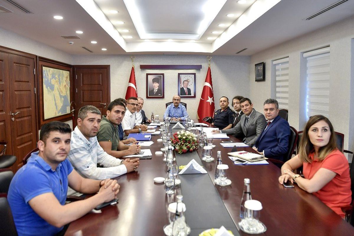Adana\'da 24 metruk bina kaldı