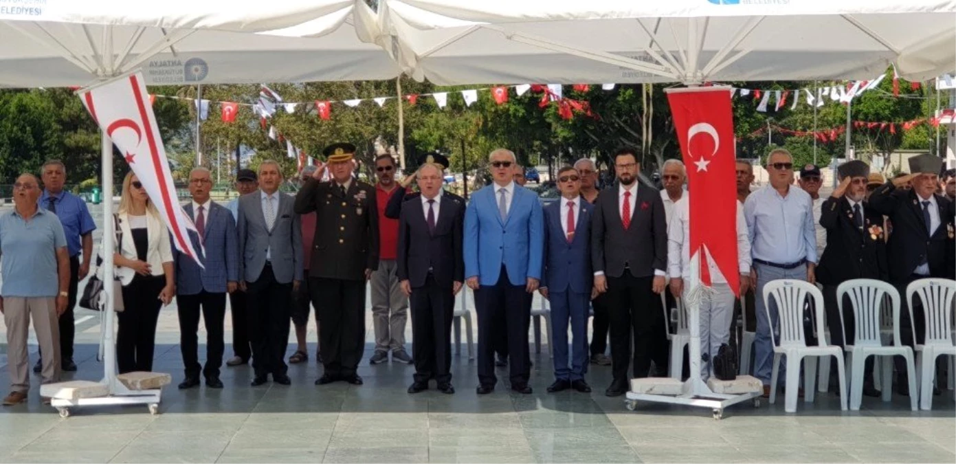 Antalya\'da, KKTC\'nin Barış ve Özgürlük Bayramı kutlandı
