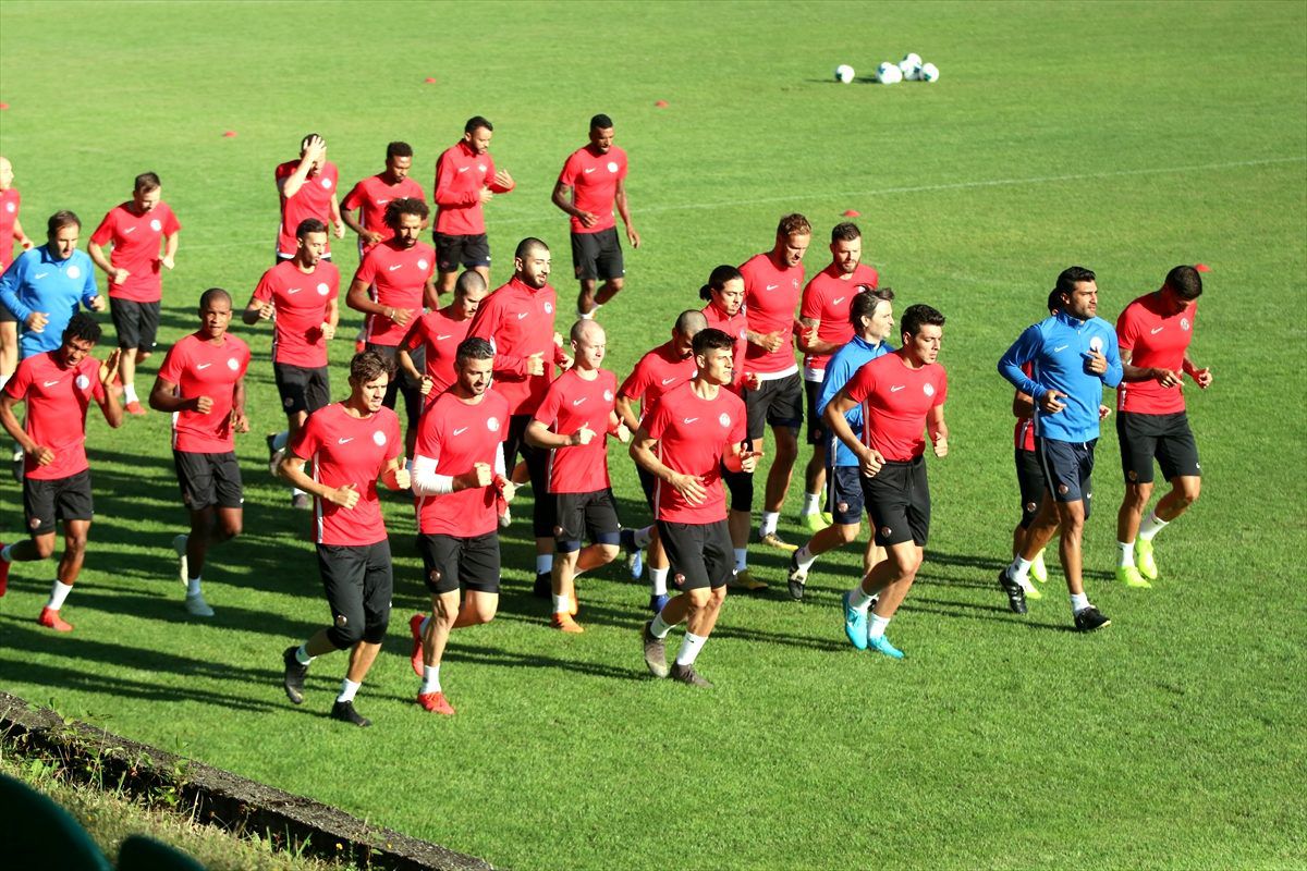 Antalyaspor\'un Bolu kampı başladı
