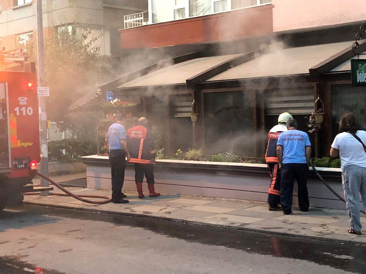 Başkent\'te restoranda yangın çıktı