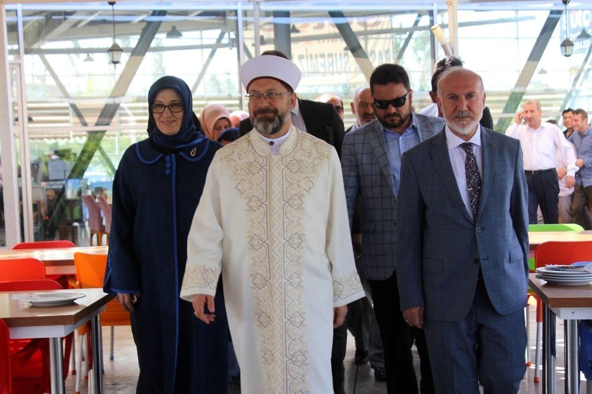 Diyanet İşleri Başkanı Erbaş Van\'da