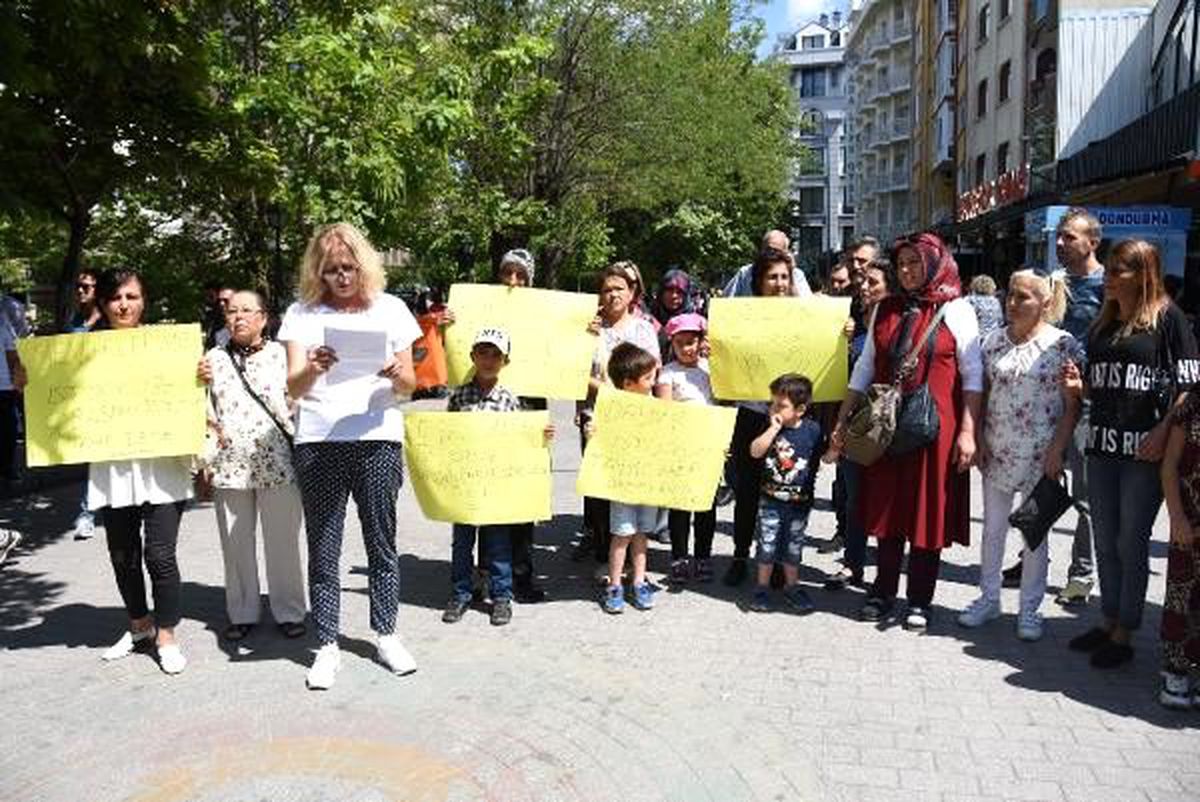 Eskişehir\'de, mahkum yakınlarından basın açıklaması