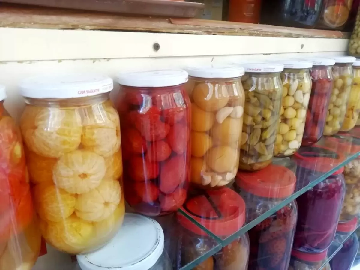 Kozalağın turşusunu kurdu