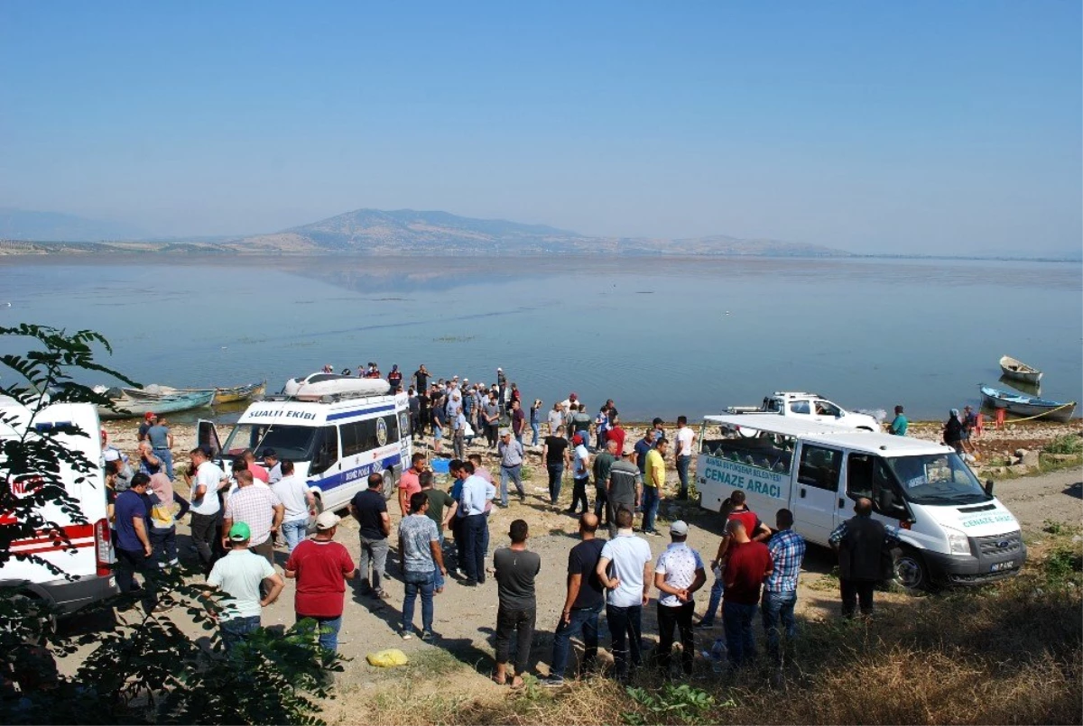 Marmara Gölü\'ndeki kayıp 2 kişinin cansız bedenine ulaşıldı