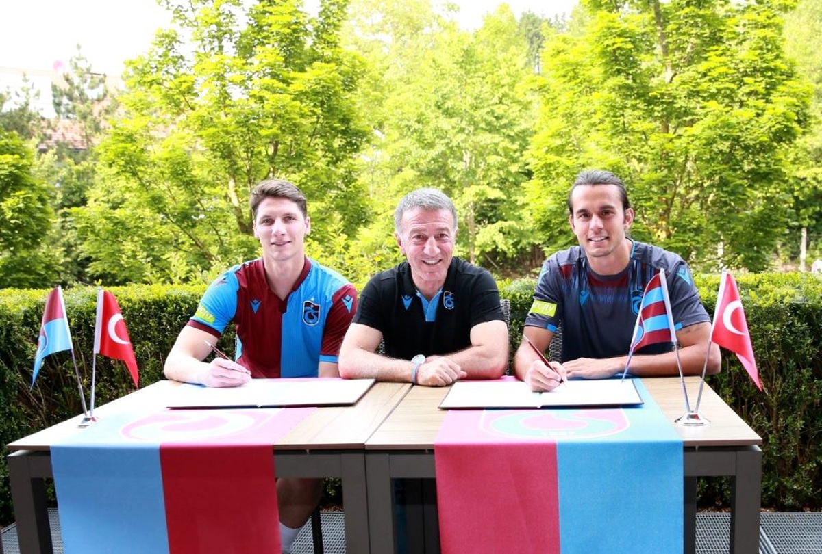 Trabzonspor\'da Campi ve Erce için imza töreni düzenlendi