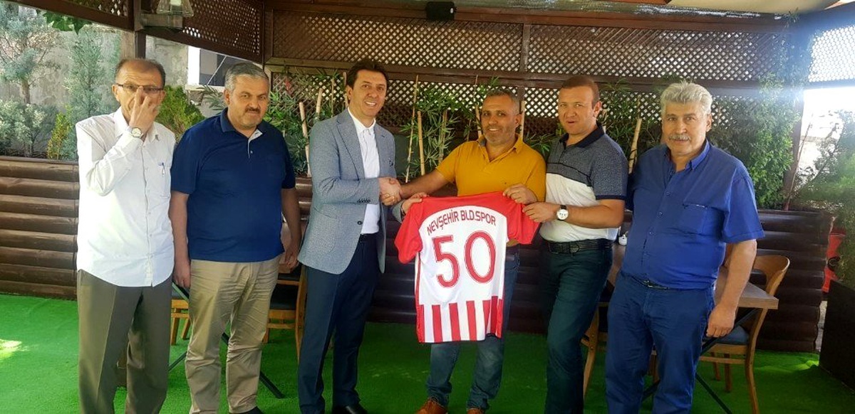 2.Lig yolunda Nevşehir takımına sahip çıkıyor