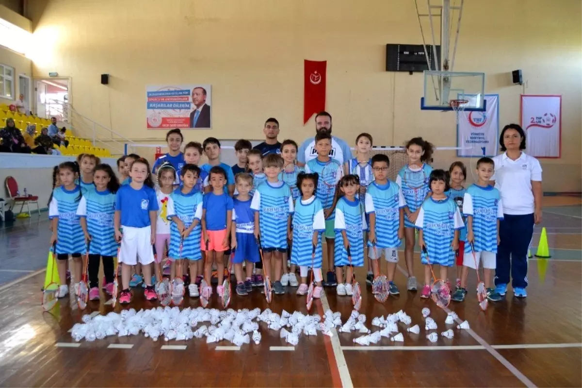 Badminton sporuna ilgi artıyor