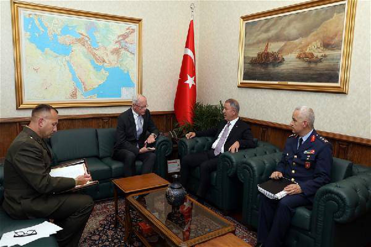 Bakan Akar, ABD\'nin Suriye Özel Temsilcisi Jeffrey\'i kabul etti